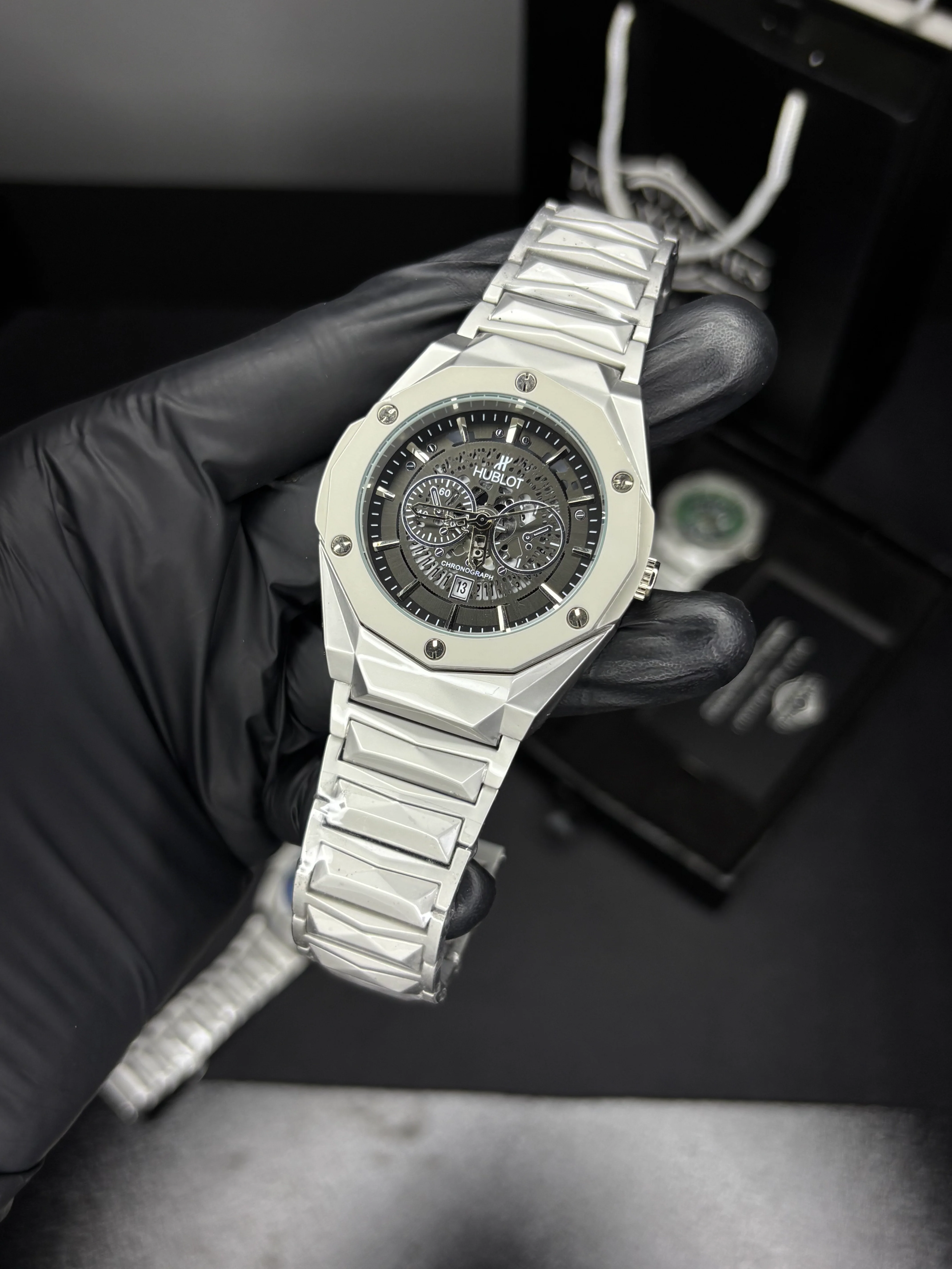 HB Diamond Cut Quartz - Image 3
