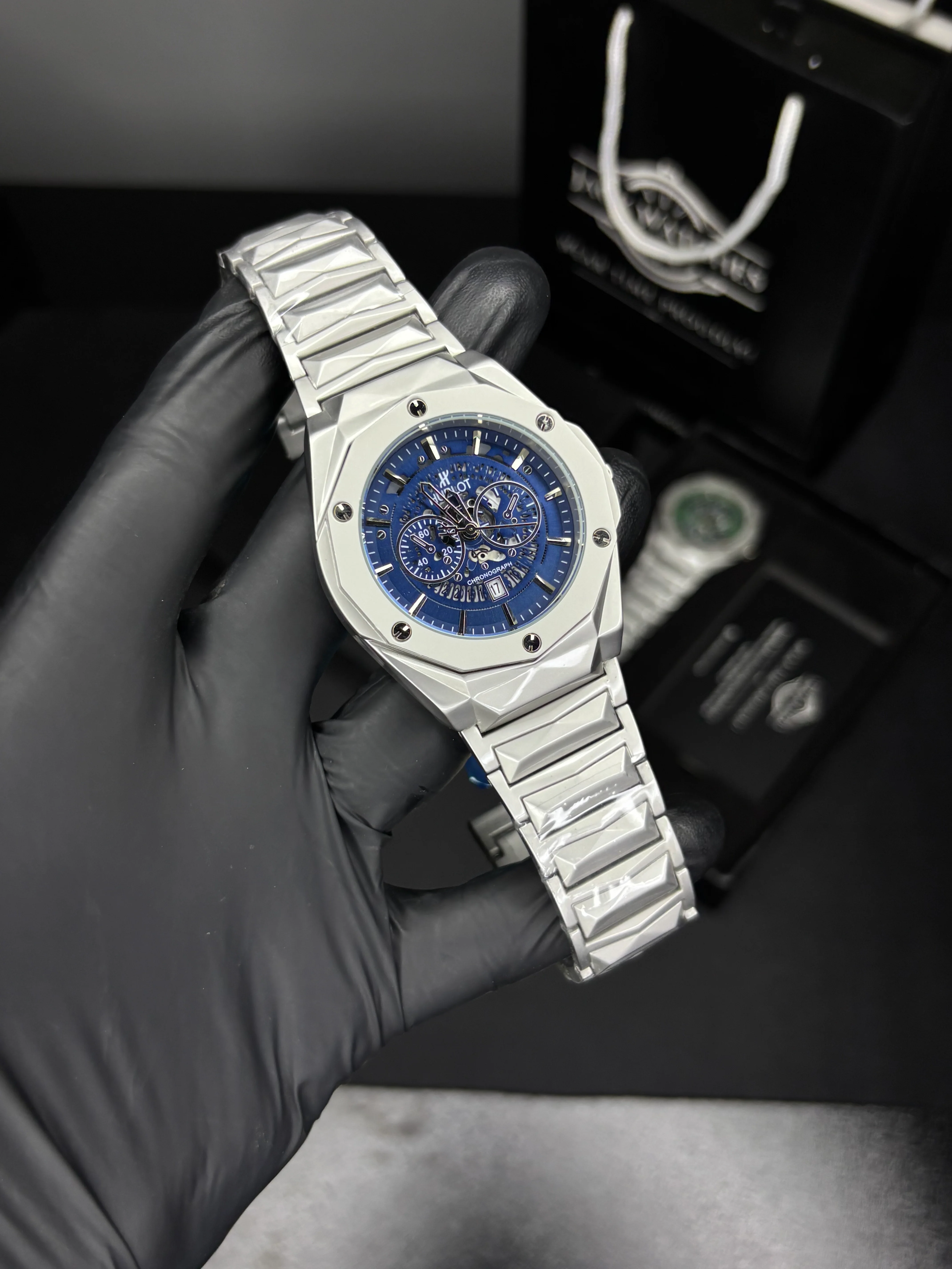 HB Diamond Cut Quartz - Image 8