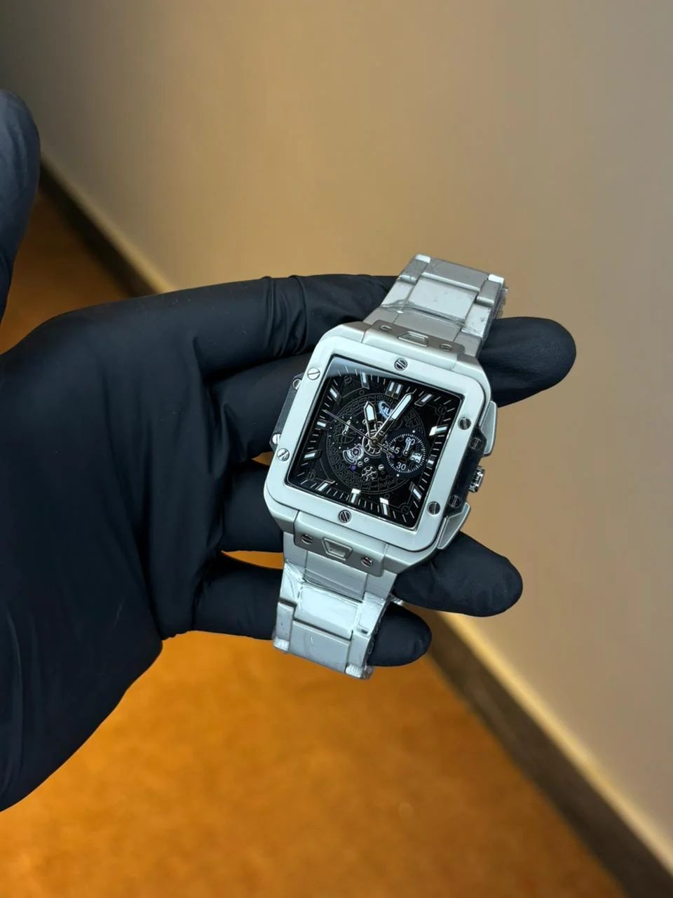 HB Square Dial Quartz Watch - Image 5