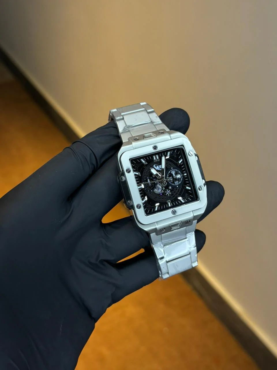 HB Square Dial Quartz Watch - Image 8