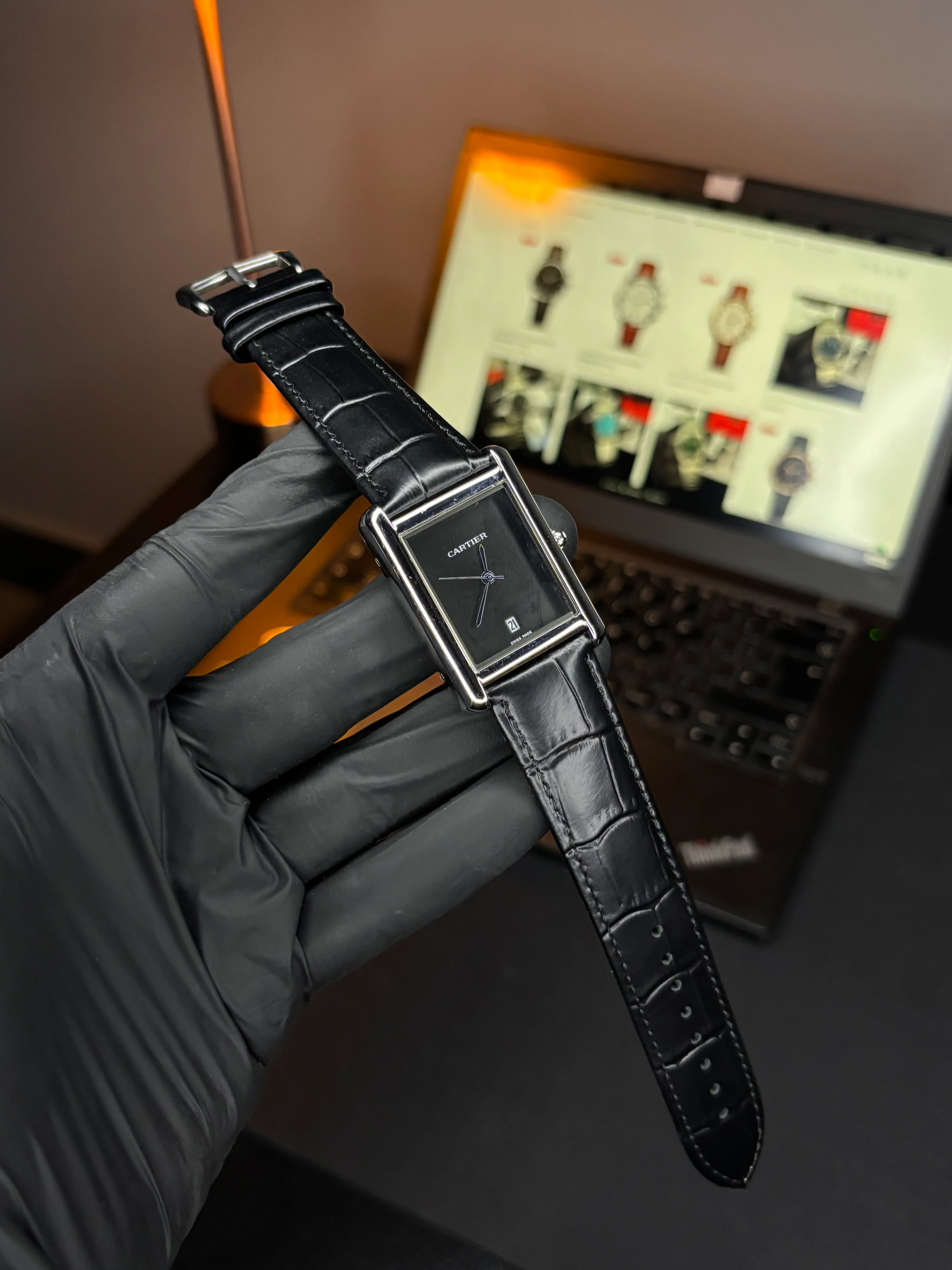 Old Money Tank - Plain Dial - Quartz Watch - Image 3