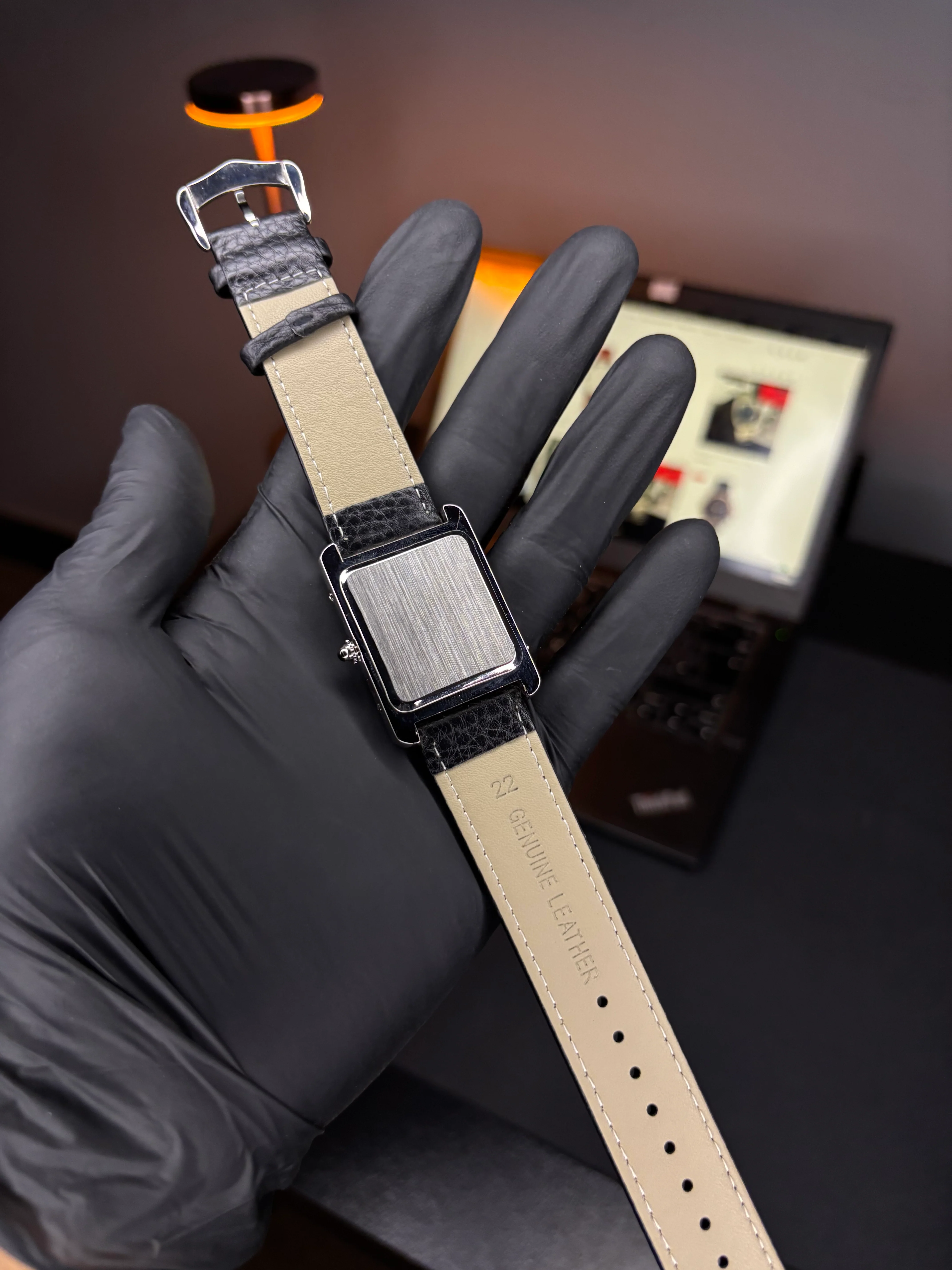 Old Money Tank - Roman Counts - Quartz Watch - Image 5