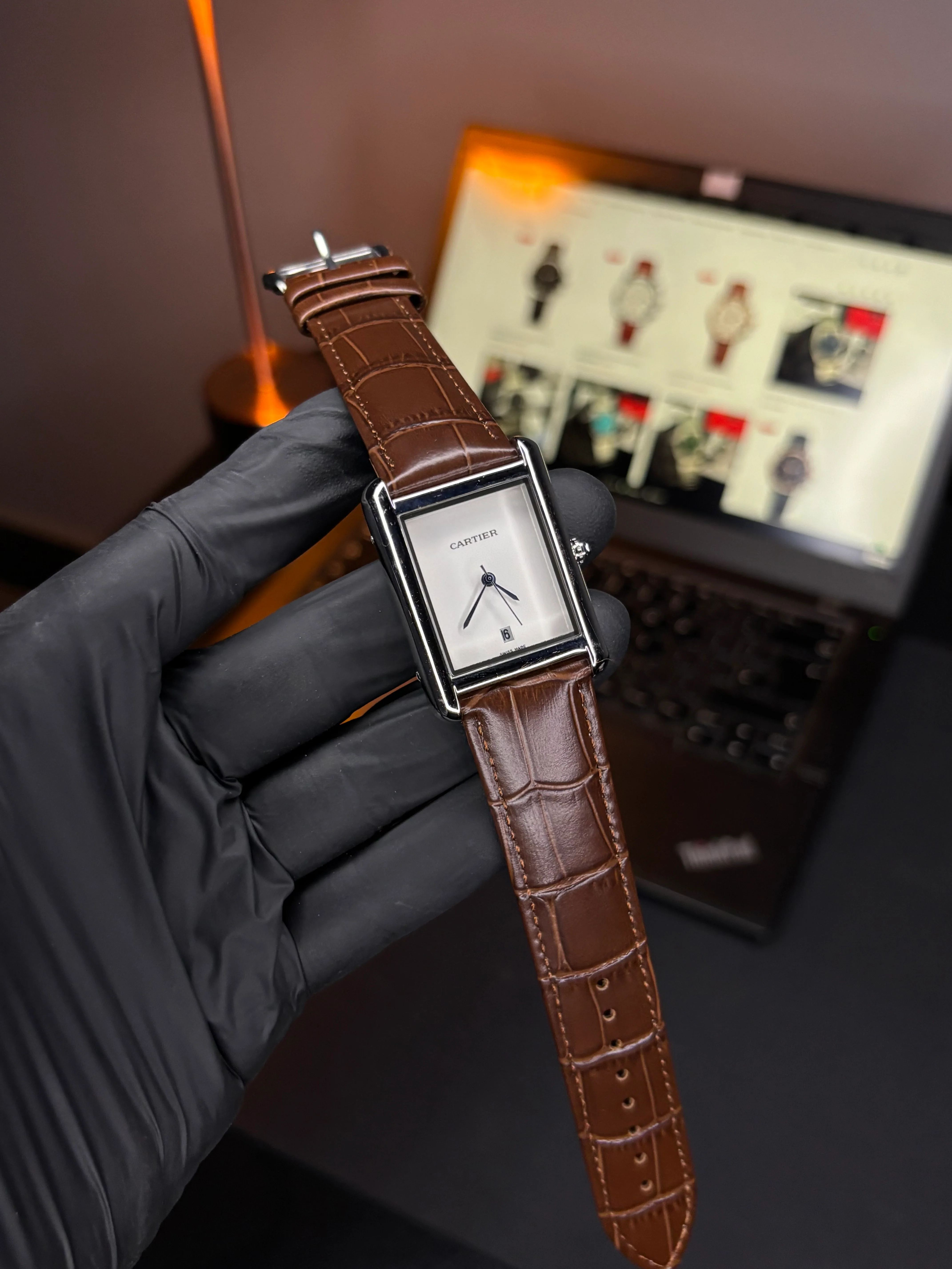 Old Money Tank - Plain Dial - Quartz Watch - Image 4