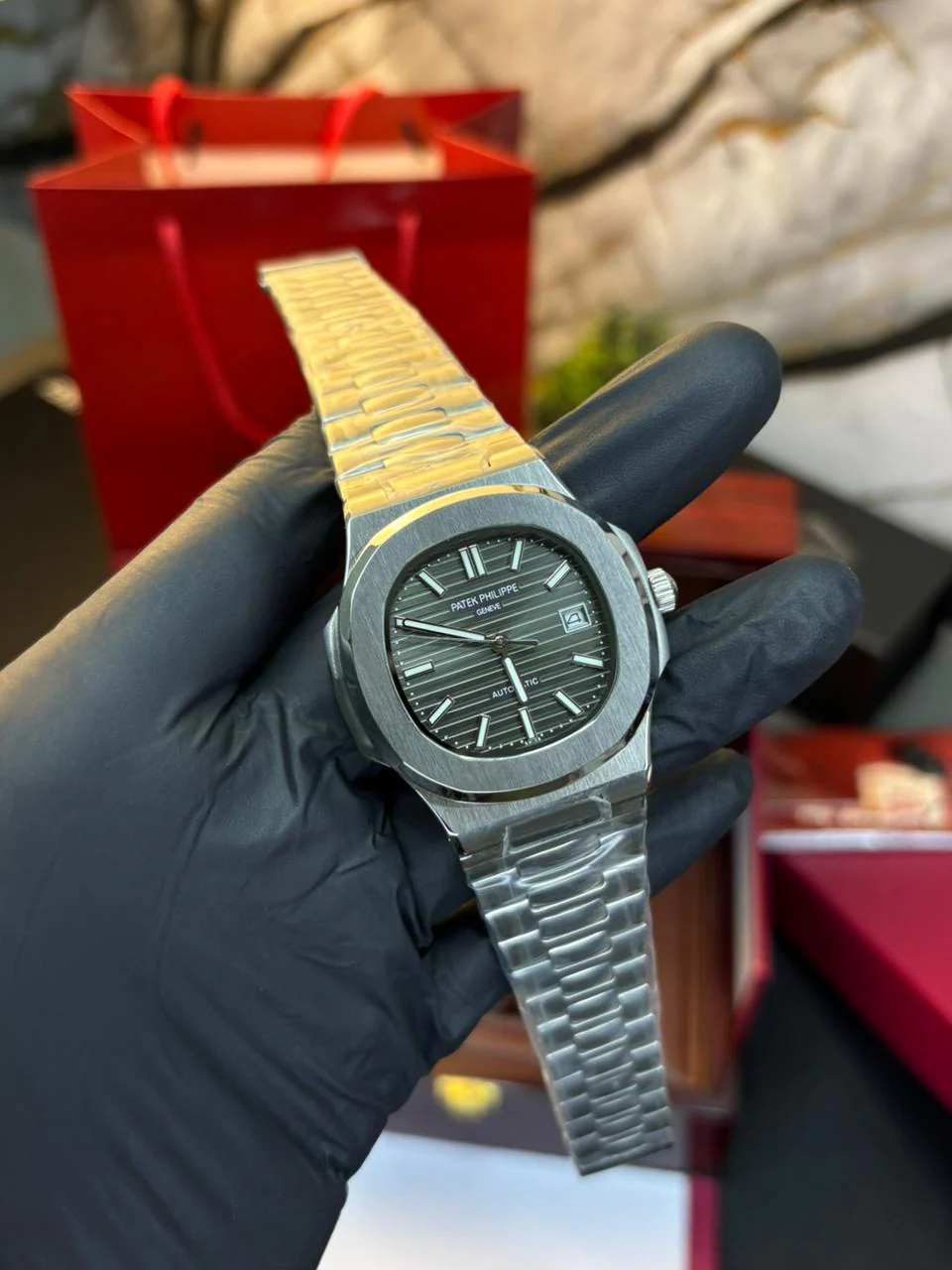 Patek Nautilus Automatic - Master Grade - Image 3