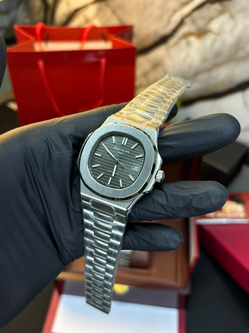 Patek Nautilus Automatic - Master Grade - Image 4