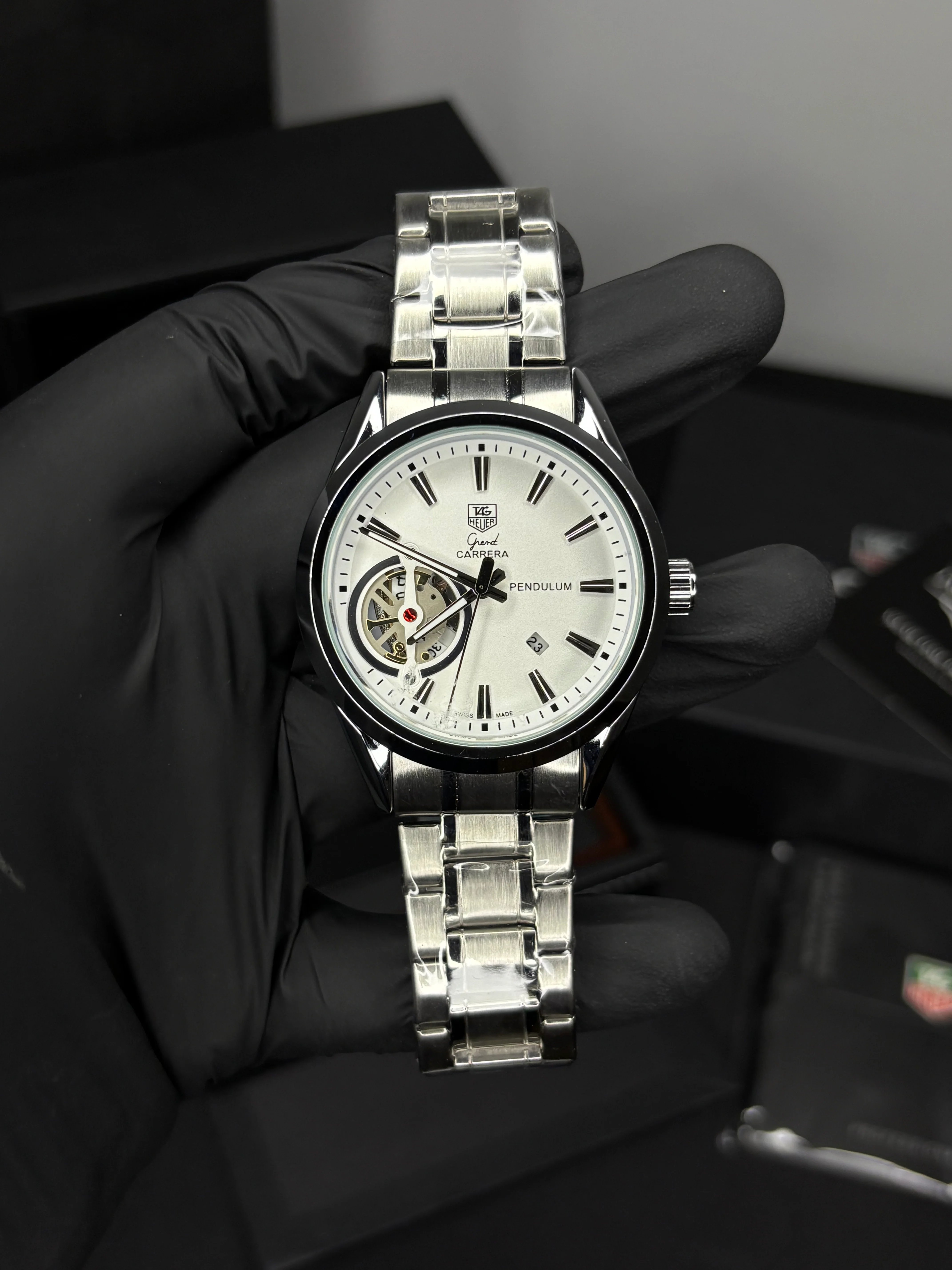 TH Calibre 5 Semi-Auto (Quartz) - Image 4