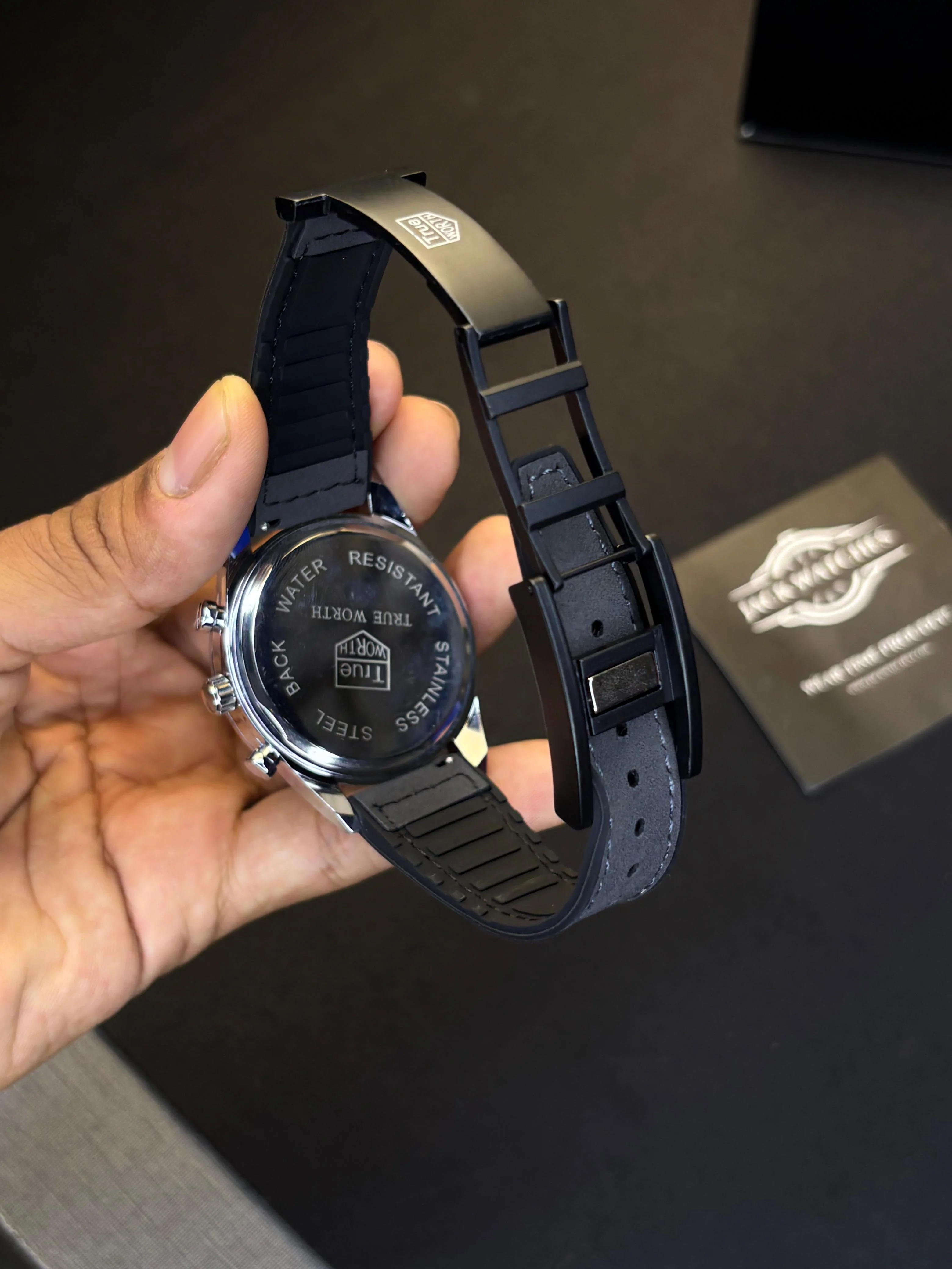True Worth Non Chrono Watch With Unique Master Lock - Image 15
