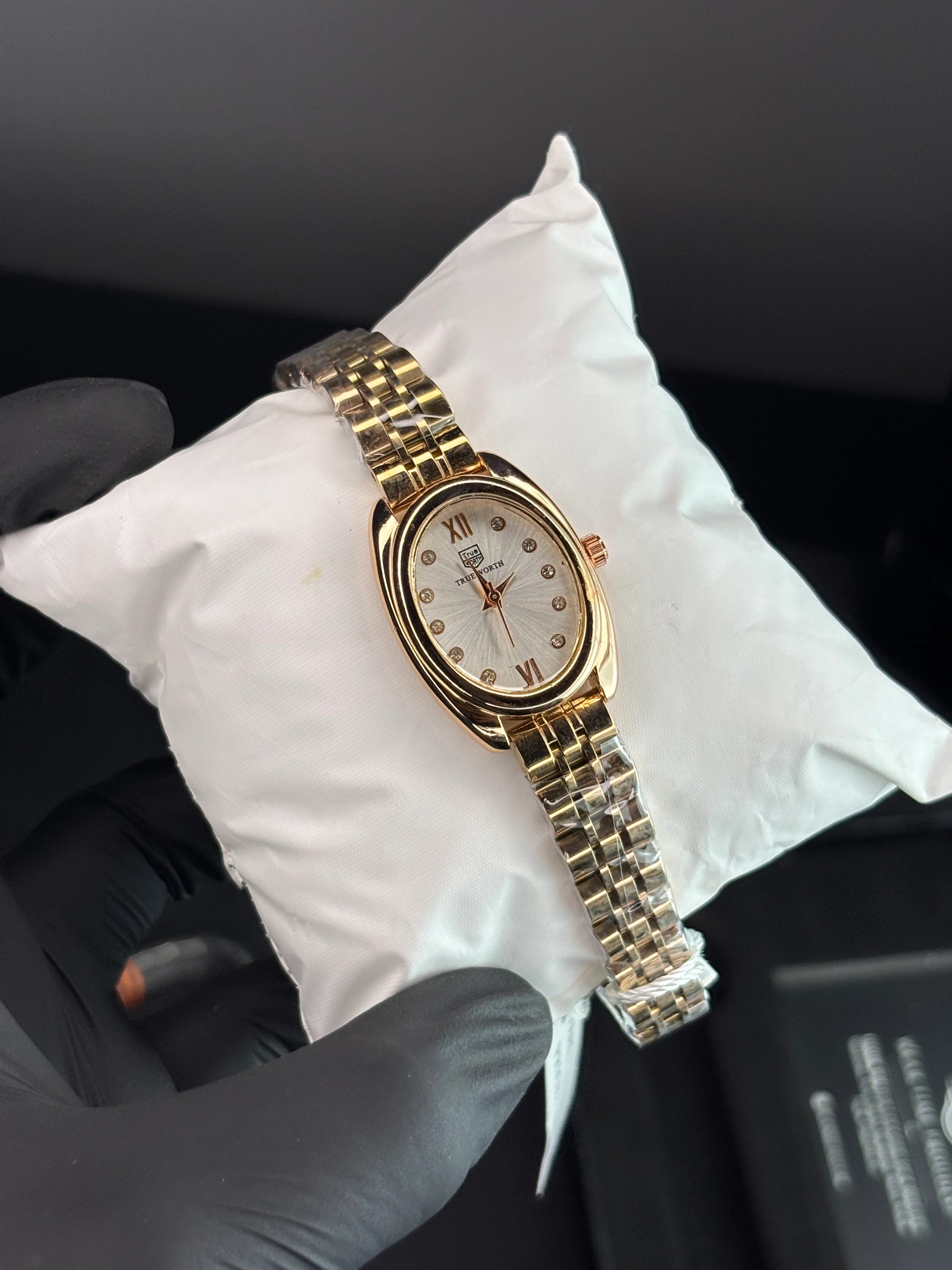 True Worth Oval Prestige Women Watch - Image 4