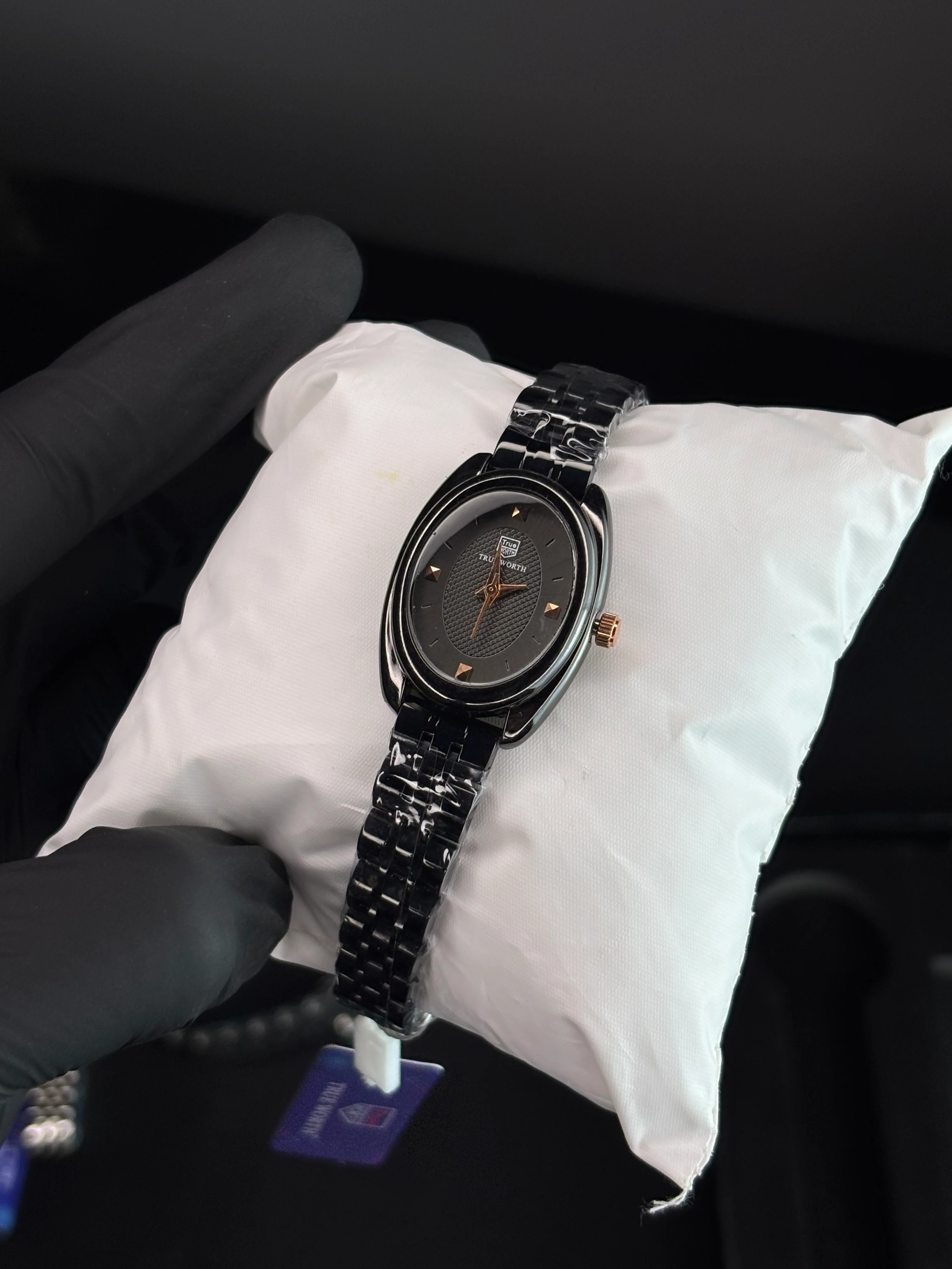 True Worth Oval Prestige Women Watch - Image 3