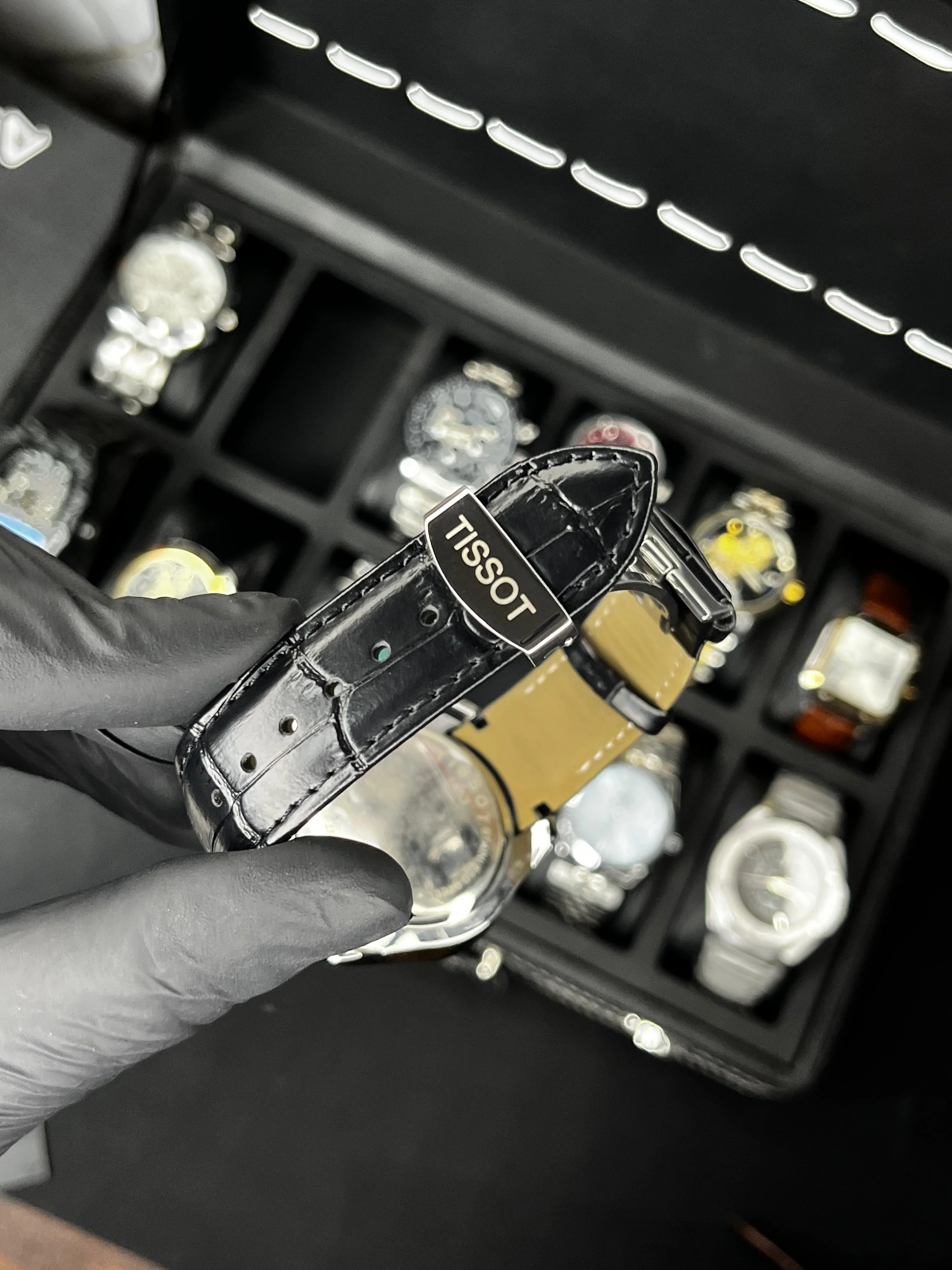 Tsot Leather Strap Chronograph Watch - Image 7
